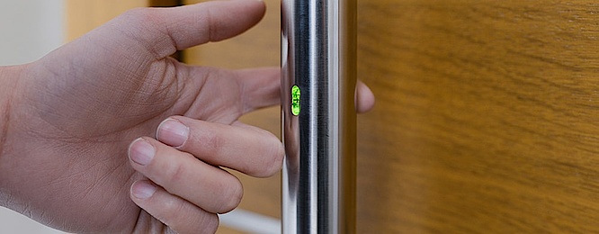 Zutritts­kontrolle bei Elektro-Büttner GmbH in Aschaffenburg