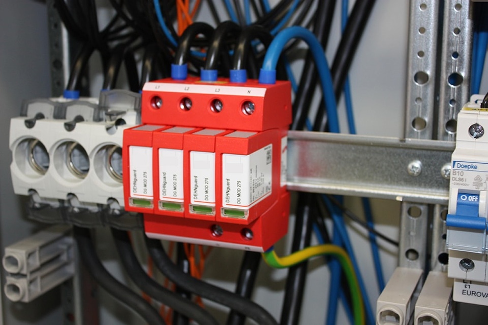 U berspannungsschutz bei Elektro-Büttner GmbH in Aschaffenburg